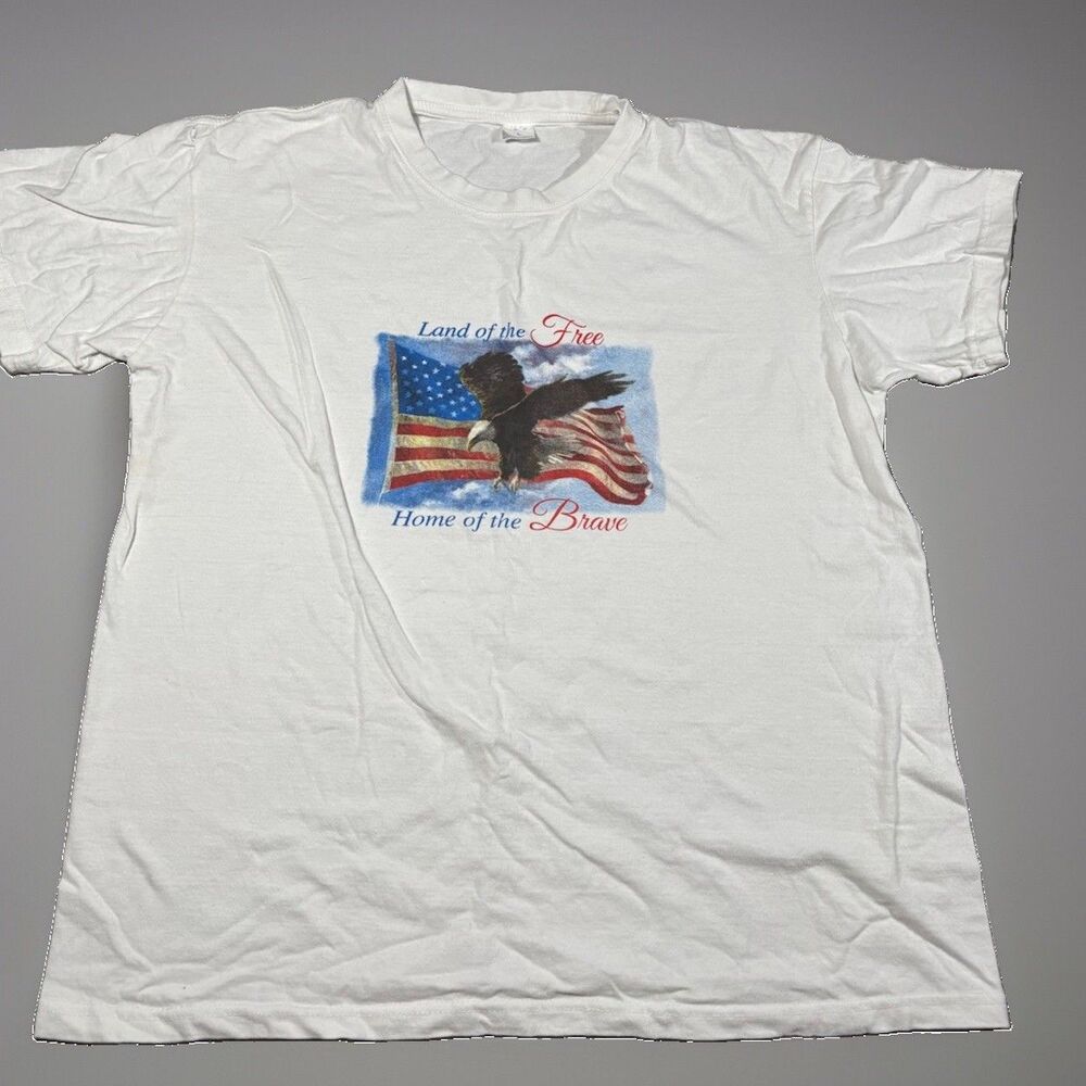(#61) Patriotic T-Shirt Land Of The Free Home Of The Brave White Size Large